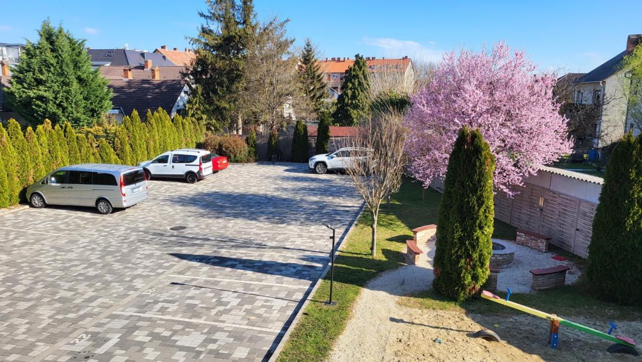 Zafir Sziget Apartman Sarvar Exterior photo